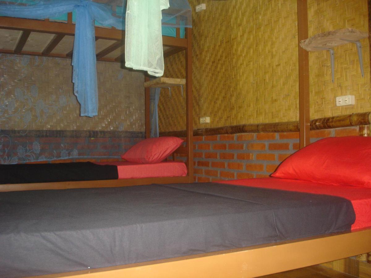 Dormitory Sedap Malam Singaraja  Exterior photo